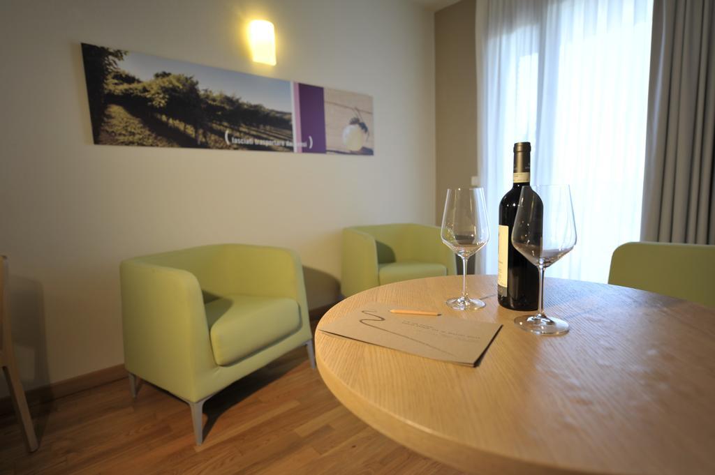 Ca' Del Lupo Hotell Montelupo Albese Eksteriør bilde