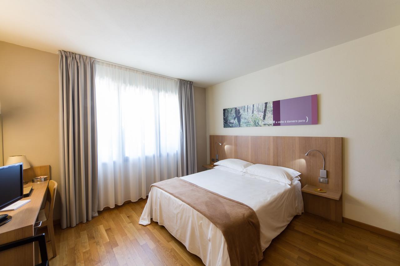 Ca' Del Lupo Hotell Montelupo Albese Eksteriør bilde
